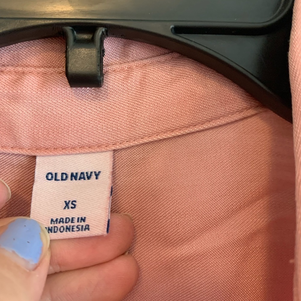 Old navy button‎ down top - Picture 3 of 3
